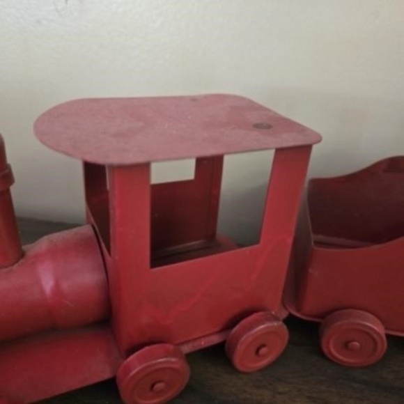 Vintage 2 Piece Metal Red Train 11 inches Long Home Christmas Decorations Holida - Picture 3 of 7